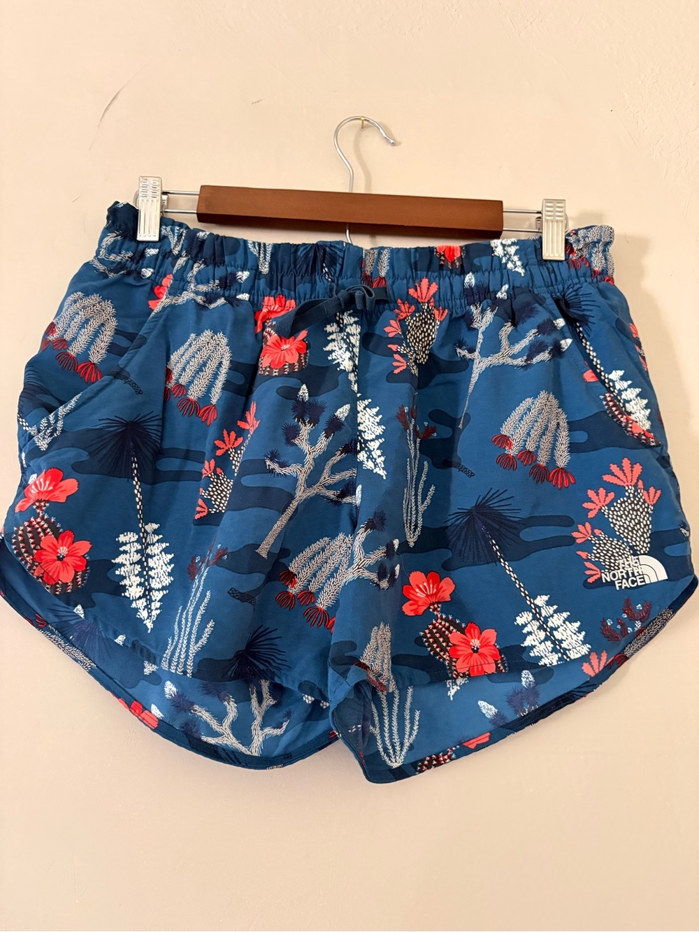 The North Face blue tropical athletic shorts M